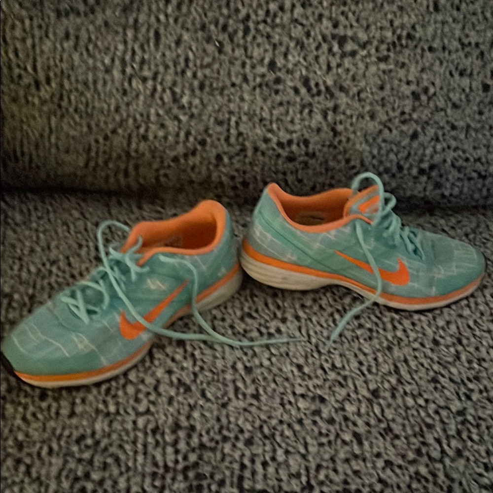 Nike Turquoise and Orange Athletic Shoes - Picture 3 of 7